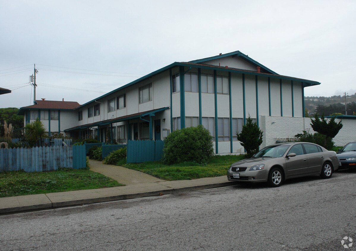 Primary Photo - 109 Monterey Rd