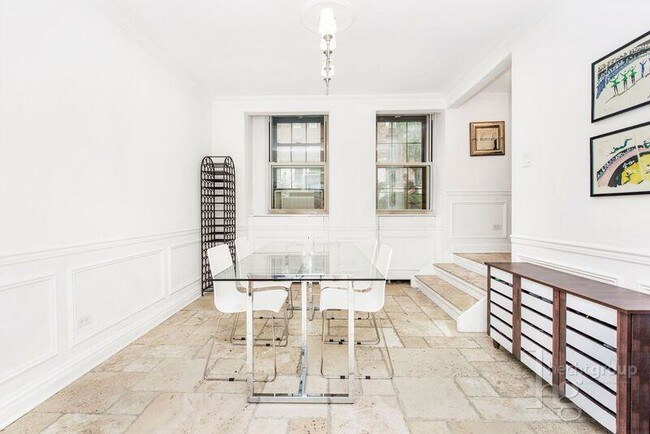 Foto del edificio - 444 E 57th St