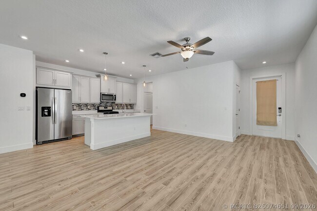 Foto del edificio - 11551 Viridian Blvd