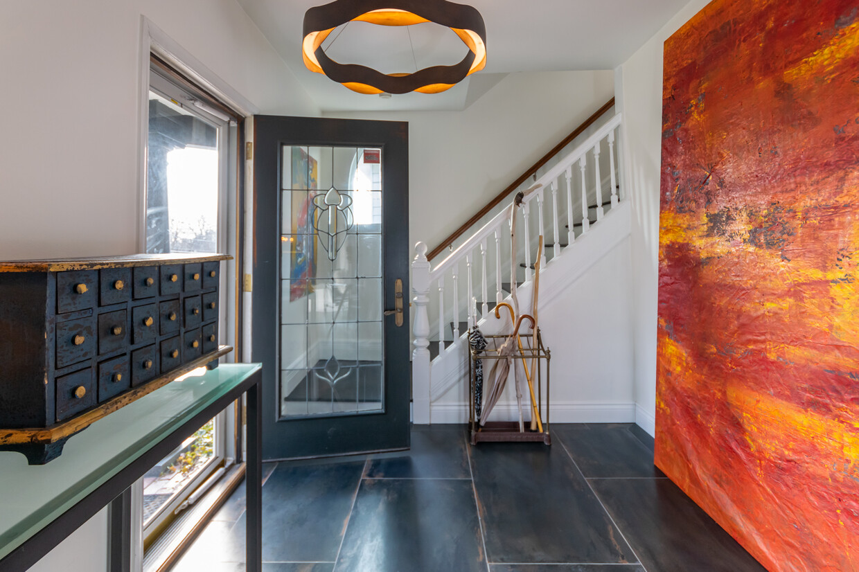 Foto principal - 488 Willits St