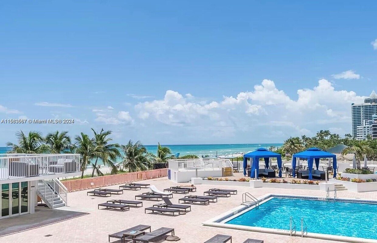 Primary Photo - 5401 Collins Ave