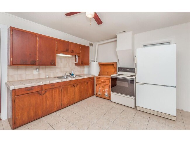 Foto del edificio - 1120 C St SW