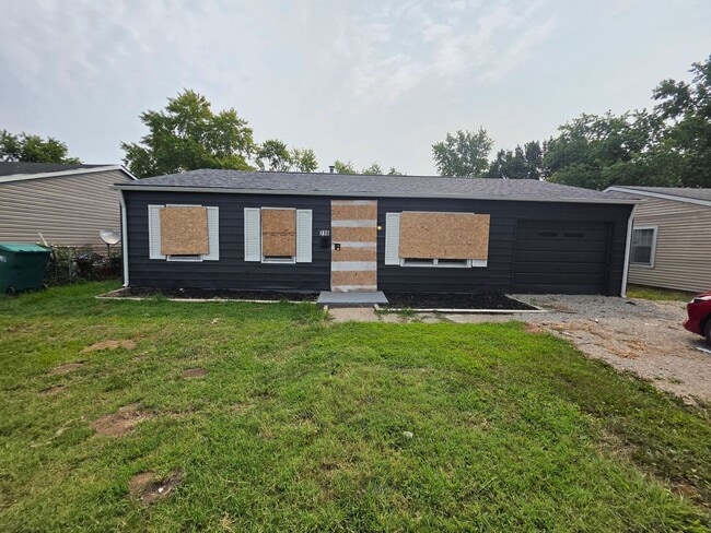 Building Photo - 716 St Martin Dr