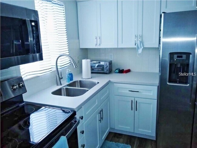 Building Photo - 2531 Flamingo Blvd