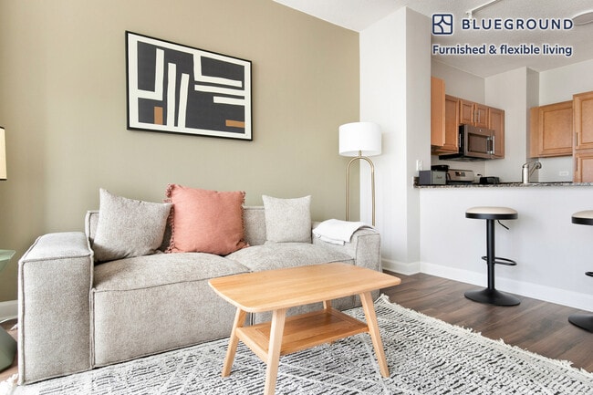 Building Photo - 300 N Canal St