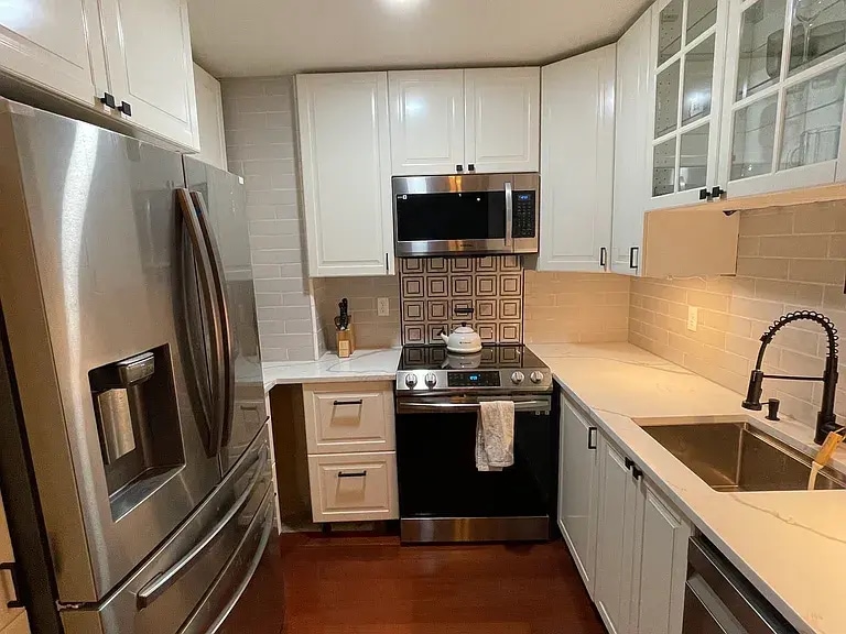 Foto principal - 2429 Locust St