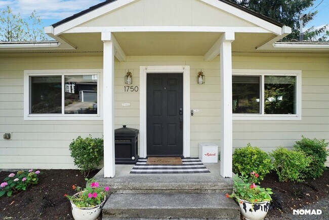 Foto del edificio - Spacious 4BR, 2BATH House in SW Portland