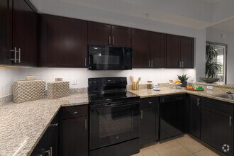 2 BR, 2 BA - 1100SF - Sierra Grande