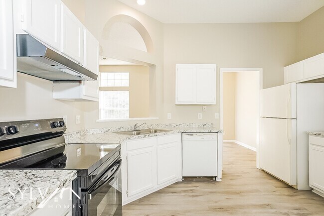 Building Photo - 107 Westshire Pl