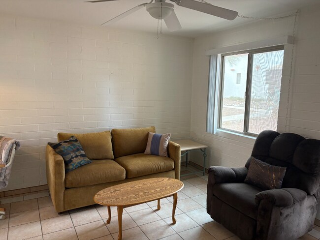 Building Photo - 469 S Paseo Lobo