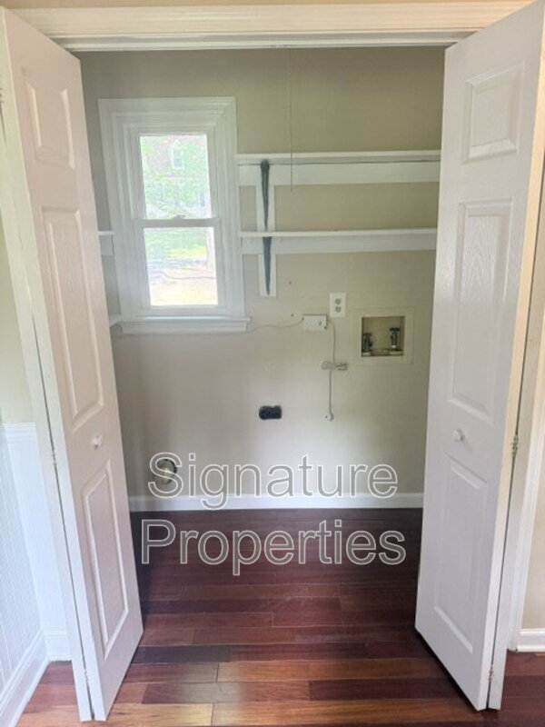 Foto del edificio - 14709 Mill Spring Dr
