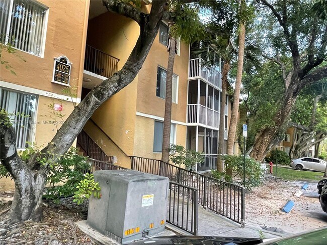 Building Photo - 4025 W Mcnab Rd  E101 Pompano Beach Fl 33069