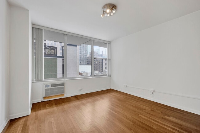 Photo - 1000 N Lake Shore Dr Apartment