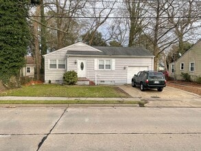 Building Photo - 8952 Tidewater Dr