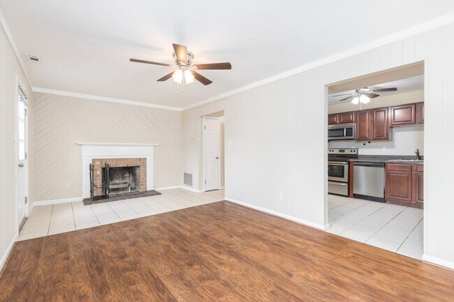 Foto del edificio - Swanky West Chesapeake 3BR/2.5BA End Unit ...