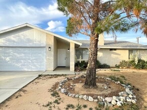 Building Photo - 7263 Jimson Ave