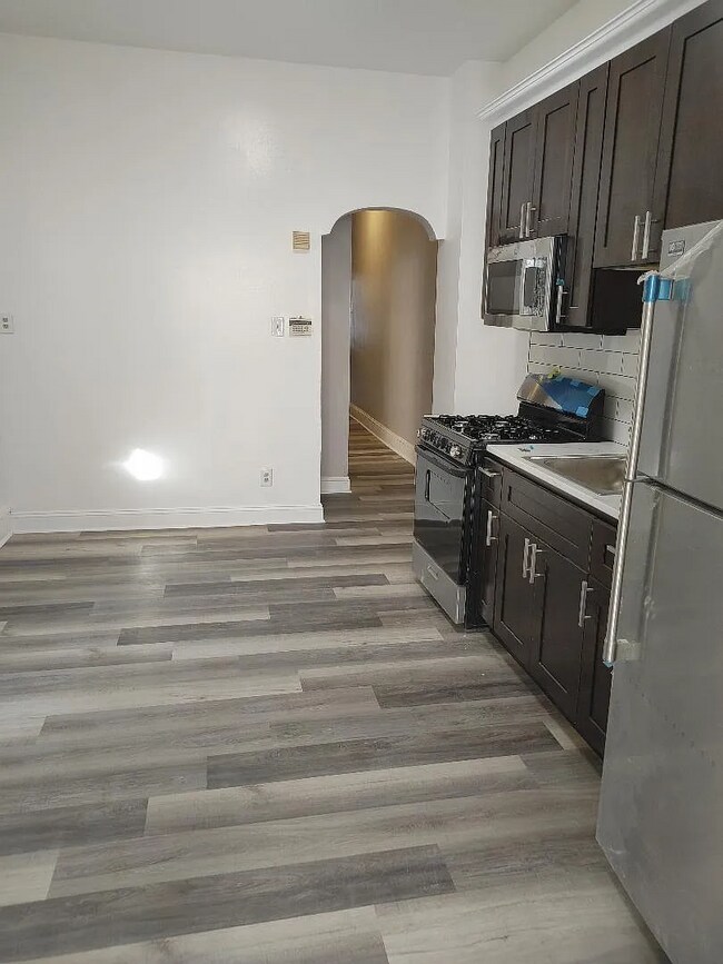Building Photo - 7208 Torresdale Ave