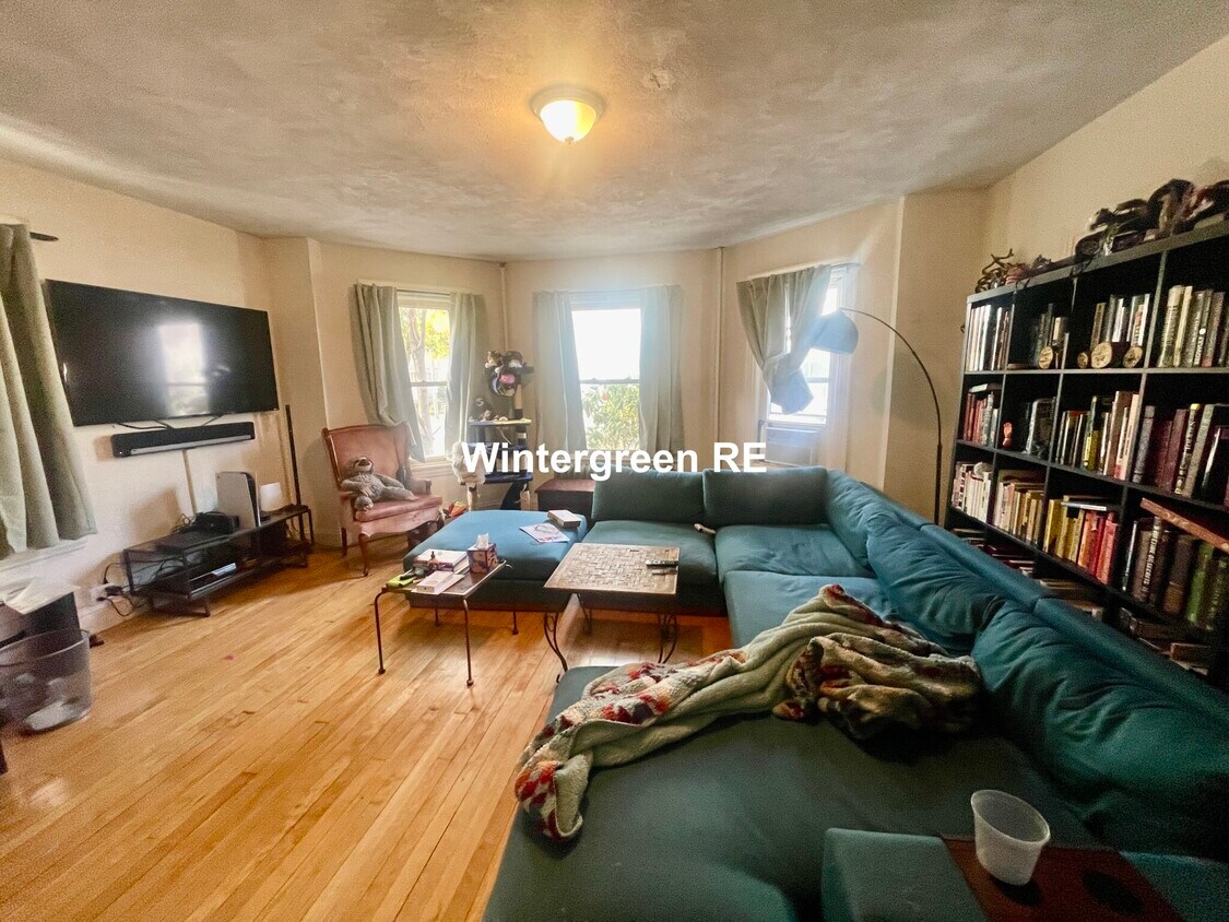 121 Summer St Unit 1, Medford, MA 02155 Apartments in Medford, MA