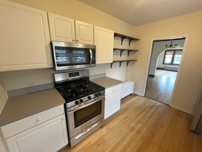 Foto del edificio - 8 E Euclid Ave