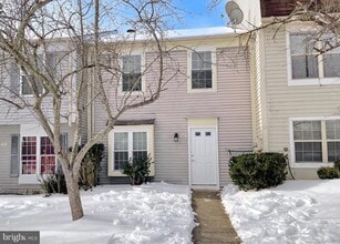 Building Photo - 4232 Drake Ct