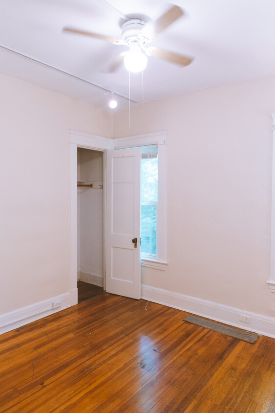 Foto principal - 2298 Bellfield Ave