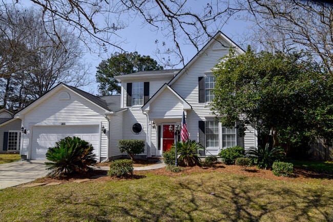 Building Photo - 205 Alydar Ct