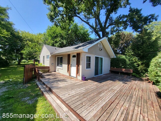 Building Photo - 2 br, 1 bath House - 727 Reynolds