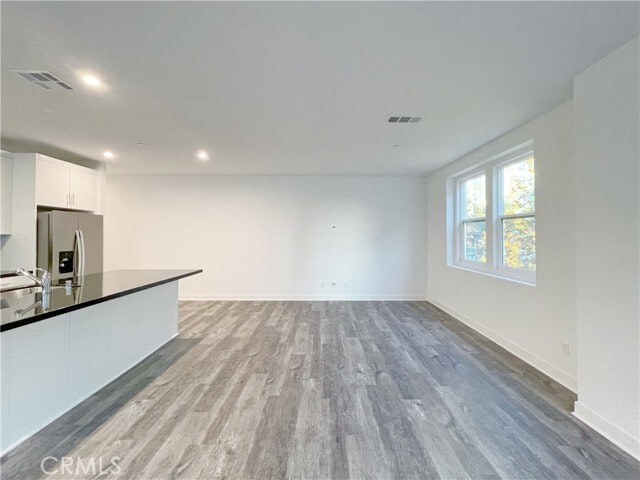 Building Photo - 1330 W Cara Dr