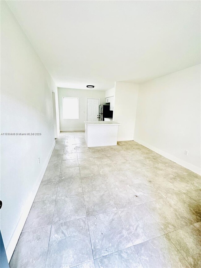 Building Photo - 171 NW 56th St