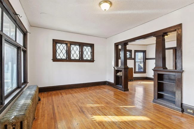 Building Photo - 104 W 27th St