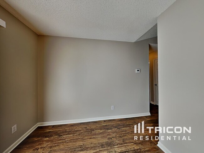 Building Photo - 3008 Westwinds Court Charlotte NC