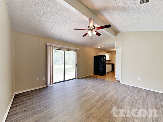 Foto del edificio - 1308 E Timberview Ln