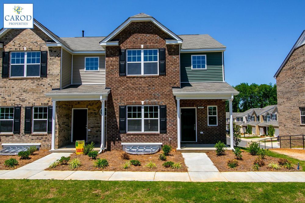 Primary Photo - Tri-Level Townhome in Highland Creek Area