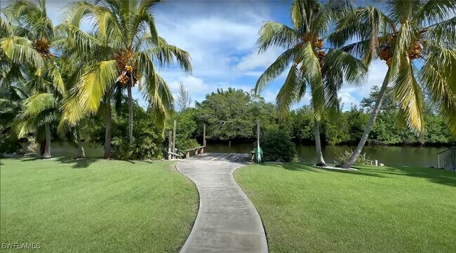 Building Photo - 2201 Longboat Dr