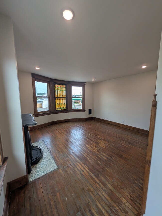 Building Photo - 3940 Spring Grove Ave