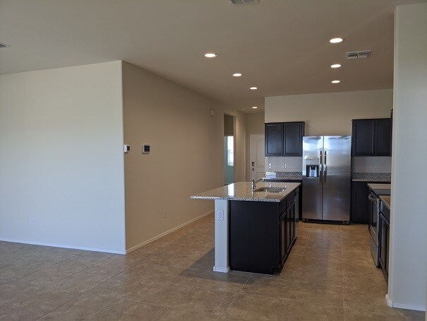 Building Photo - 36488 W Barcelona Ln