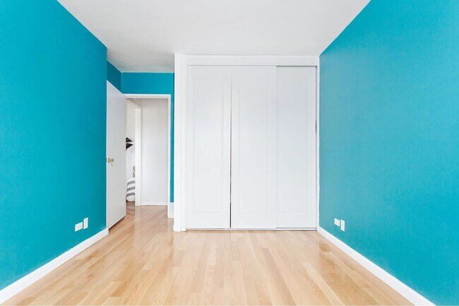 Building Photo - Lovely 1Bed 1Bath available