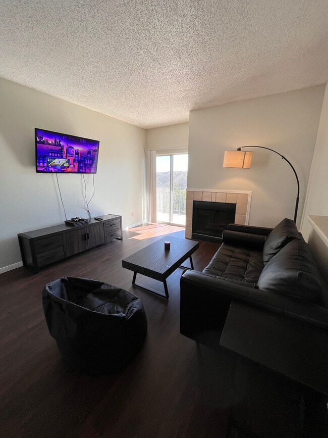 Living Area - 12166 Metric Blvd