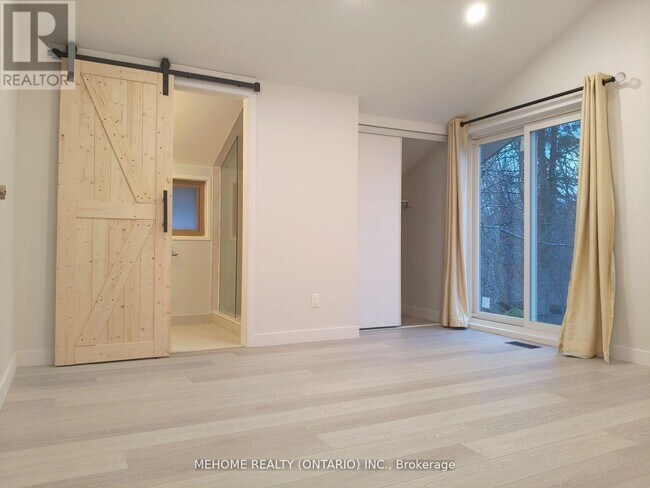 Photo du bâtiment - 201 Birkdale Rd