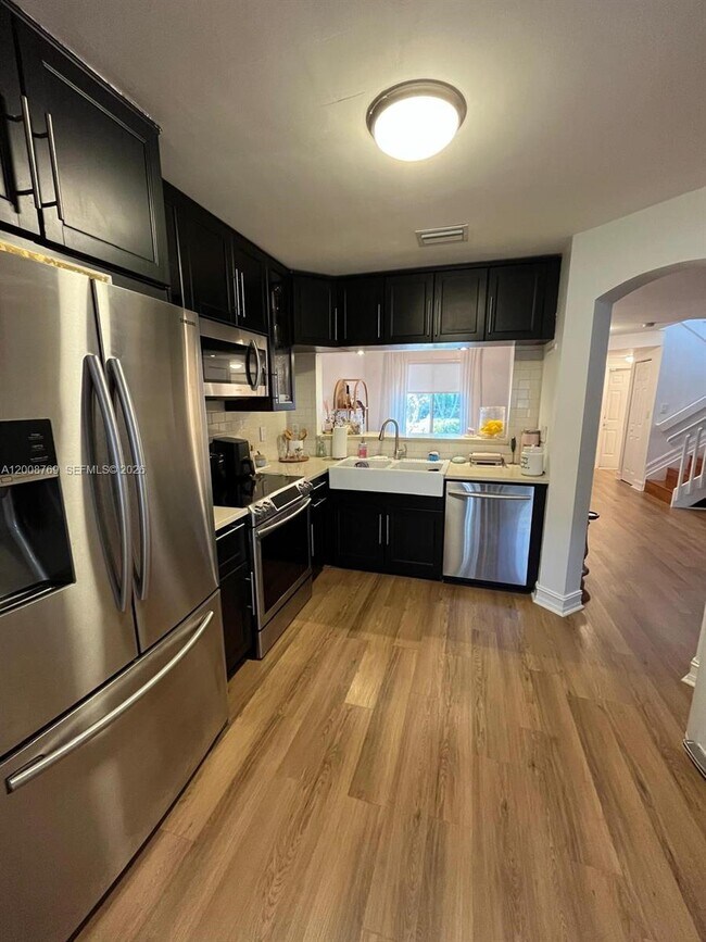 Foto del edificio - 7451 SW 163rd Ct