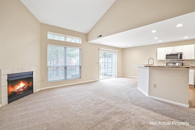 Foto del edificio - 5002 Stratford Pine Ln