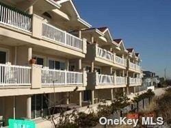 Building Photo - 1051 Oceanfront St