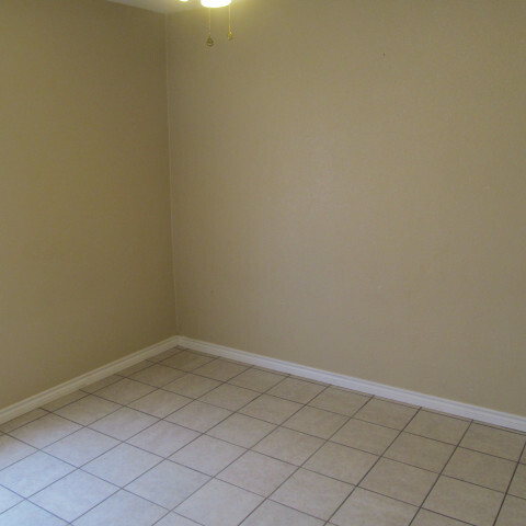 Building Photo - 1305 N Thornton St