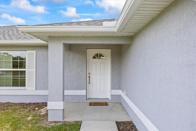 Foto del edificio - 5887 SW 154th Lane Rd