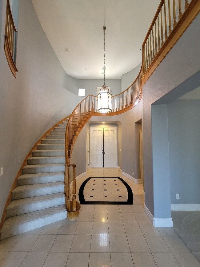 Building Photo - 1208 Martini Dr