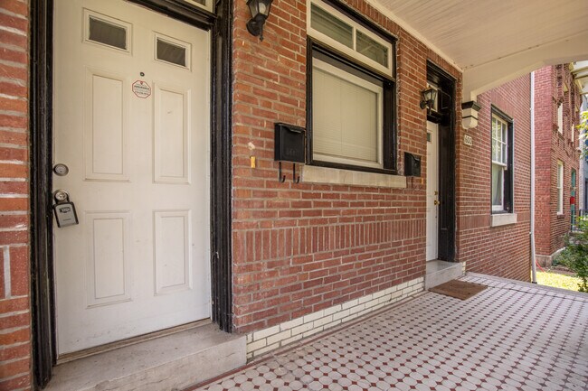 Building Photo - 6008 Washington Blvd