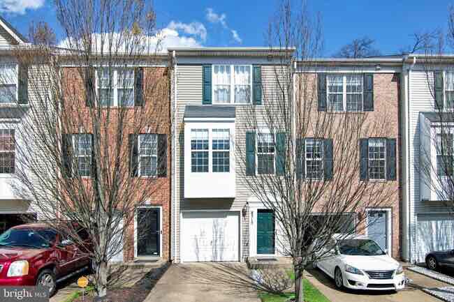 Building Photo - 8515 Towne Manor Ct