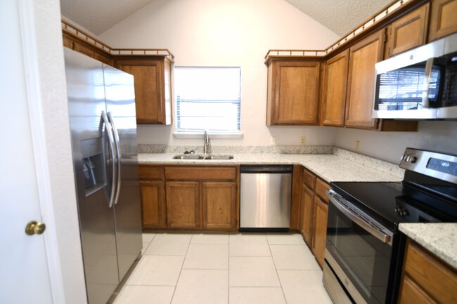 Foto del edificio - 1610 Ridgeway Dr