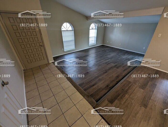Foto del edificio - 5 Bedroom 2 Bathroom in Fort Worth!