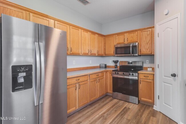 Foto del edificio - 16060 S April Dr